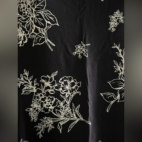 Old Navy Short Sleeve Swing Black & White Floral Dress LG NWT - Picture 3 of 8